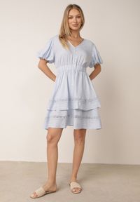 Born2be - Jasnoniebieska Letnia Sukienka Wiskozowa o Rozkloszowanym Kroju z Bufiastymi Rękawami Aikede. Okazja: na co dzień. Kolor: niebieski. Materiał: wiskoza. Sezon: lato. Typ sukienki: proste, rozkloszowane. Styl: casual, boho #5