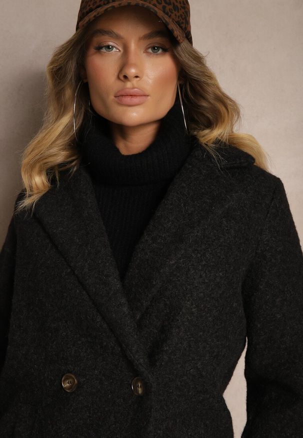 Renee - Czarny Dwurzędowy Płaszcz Boucle z Kieszeniami Enathea. Okazja: na co dzień, do pracy. Kolor: czarny. Materiał: jeans. Długość rękawa: długi rękaw. Długość: długie. Styl: klasyczny, casual