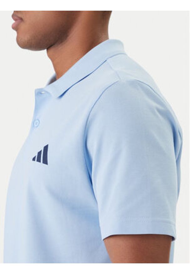 Adidas - adidas Polo Small Logo Pique KS5530 Błękitny Regular Fit. Typ kołnierza: polo. Kolor: niebieski. Materiał: bawełna