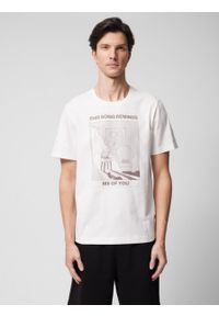 outhorn - T-shirt z nadrukiem męski - złamana biel. Materiał: dzianina, materiał, bawełna. Długość: długie. Wzór: nadruk. Sezon: wiosna