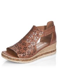 Skórzane komfortowe sandały damskie na koturnie zabudowane brązowe Remonte D3056-24. Kolor: brązowy. Materiał: materiał, skóra ekologiczna. Obcas: na koturnie #6
