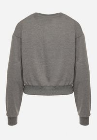 Born2be - Ciemnoszara Bluza z Dodatkiem Bawełny Wykończona Ściągaczami Evilaya. Okazja: na co dzień. Kolor: szary. Materiał: bawełna. Długość rękawa: długi rękaw. Długość: długie. Styl: casual, sportowy #6