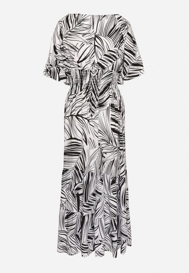 Born2be - Czarna Bawełniana Sukienka Rozkloszowana w Liście Alaniva. Okazja: na co dzień. Typ kołnierza: dekolt w kształcie V. Kolor: czarny. Materiał: bawełna. Wzór: nadruk. Sezon: wiosna, lato. Styl: casual, elegancki