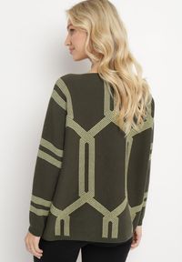 Born2be - Zielony Sweter z Geometrycznym Wzorem i Ściągaczami Buvania. Kolor: zielony. Wzór: geometria #5