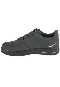 Nike - Buty sportowe Sneakersy męskie, Air Force 1 '07. Kolor: czarny. Model: Nike Air Force. Sport: turystyka piesza