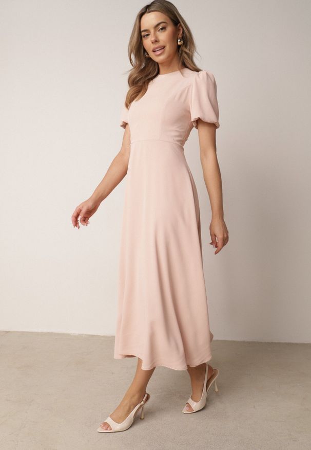 Born2be - Różowa Elegancka Sukienka VICES o Rozkloszowanym Kroju z Krótkim Rękawem Aezith. Okazja: na komunię, na wesele, na ślub cywilny. Kolor: różowy. Długość rękawa: krótki rękaw. Typ sukienki: proste, rozkloszowane. Styl: elegancki