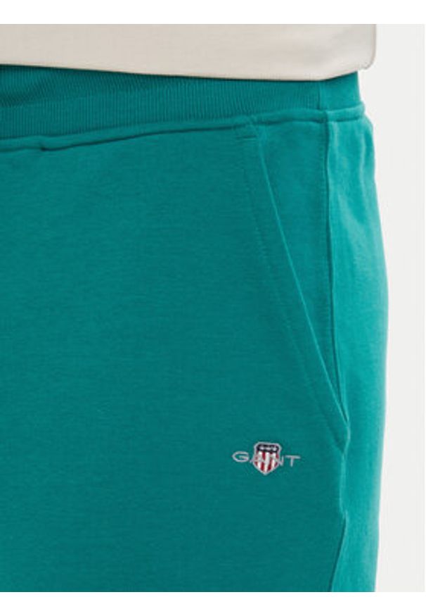 GANT - Gant Szorty sportowe 2009027 Zielony Regular Fit. Kolor: zielony. Materiał: bawełna. Styl: sportowy