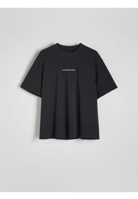 Reserved - T-shirt boxy z nadrukiem - ciemnoszary. Kolor: szary. Materiał: bawełna, dzianina. Wzór: nadruk
