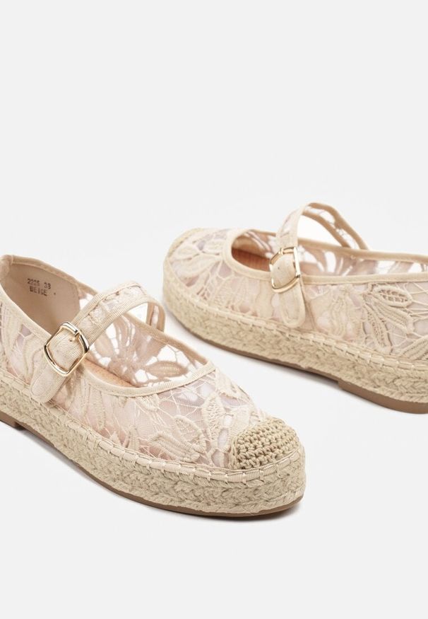 Born2be - Beżowe Płaskie Espadryle Koronkowe z Paskiem Ozdobione Plecionką Tatessa. Okazja: na co dzień. Zapięcie: pasek. Kolor: beżowy. Materiał: koronka. Wzór: aplikacja. Styl: casual