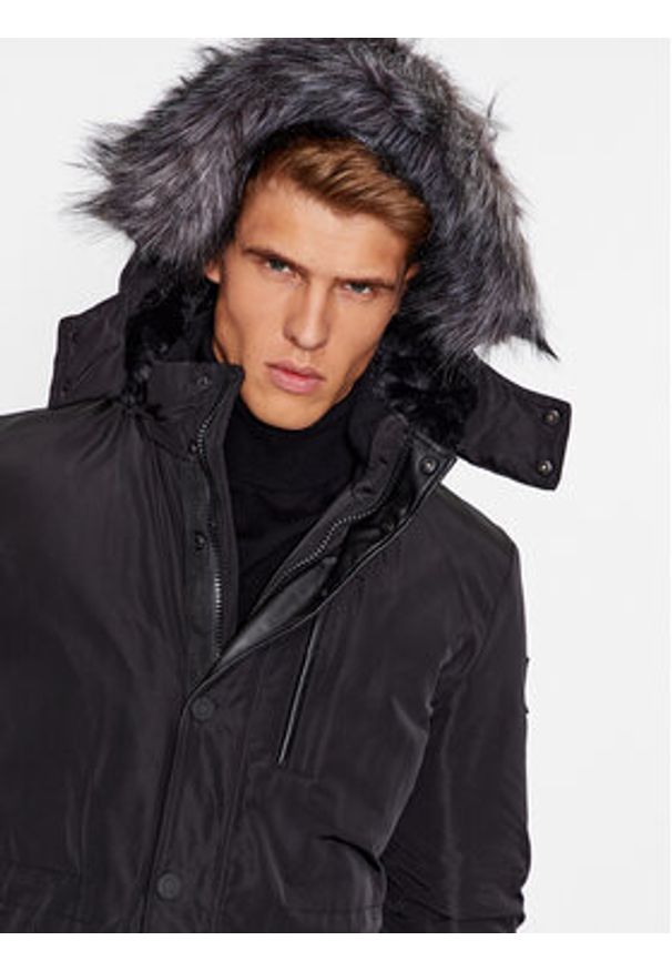 Guess Parka M3BL20 WFOW2 Czarny Regular Fit. Kolor: czarny. Materiał: syntetyk