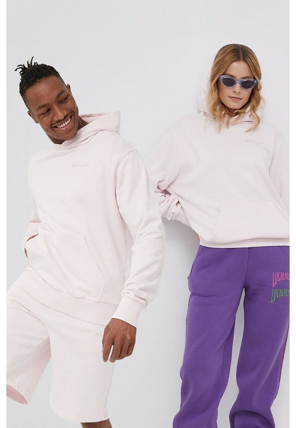 Champion bluza kolor różowy z kapturem gładka. Typ kołnierza: kaptur. Kolor: różowy. Materiał: włókno, materiał. Wzór: gładki
