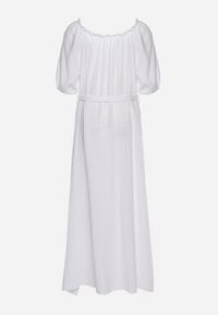 Born2be - Biała Trapezowa Muślinowa Sukienka z Bawełny z Paskiem i Gumką w Talii Vimarinn. Okazja: na co dzień. Typ kołnierza: dekolt hiszpanka. Kolor: biały. Materiał: bawełna. Typ sukienki: trapezowe. Styl: casual #6