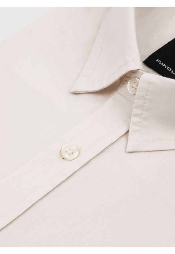 Koszula męska o kroju Regular Fit w kolorze ecru P22SN-1X-044-E-R - Pako Lorente. Materiał: bawełna. Styl: elegancki, klasyczny