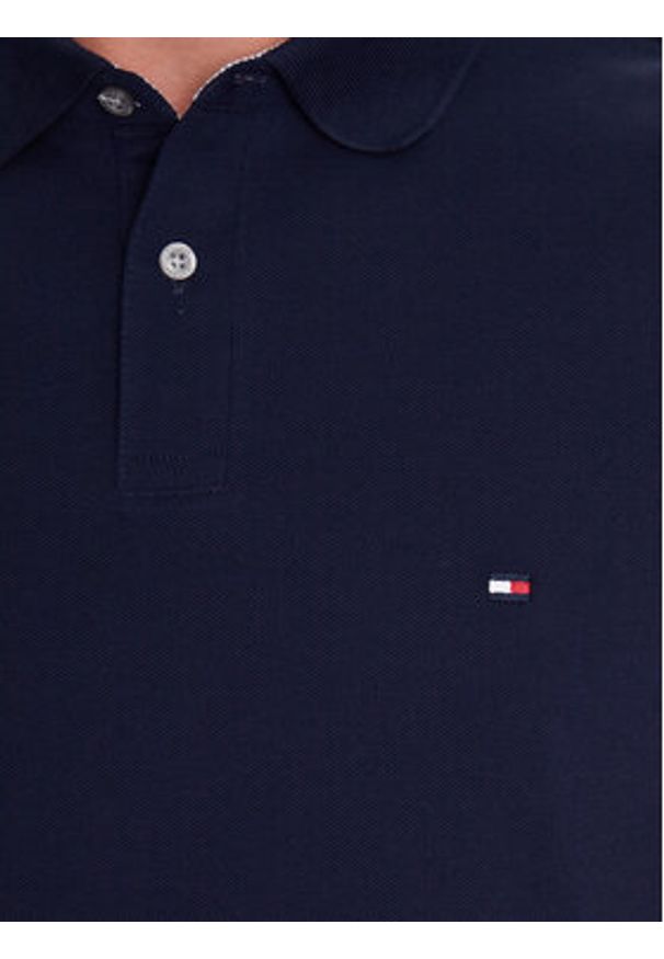TOMMY HILFIGER - Tommy Hilfiger Polo 1985 MW0MW17770 Granatowy Regular Fit. Typ kołnierza: polo. Kolor: niebieski. Materiał: bawełna