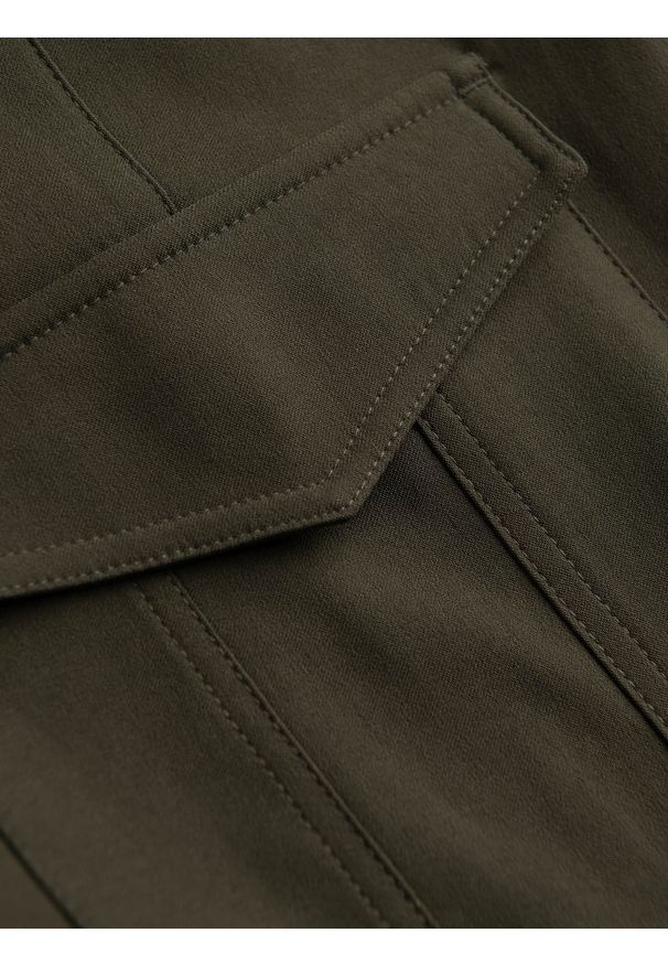 Ombre Clothing - Spodnie męskie materiałowe REGULAR z kieszeniami cargo - ciemnooliwkowe V1 OM-PACG-0178 - XXL. Kolor: oliwkowy. Materiał: materiał