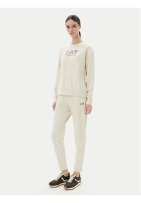 EA7 Emporio Armani Dres 7W000115 AF13135 U1079 Beżowy Regular Fit. Kolor: beżowy. Materiał: bawełna