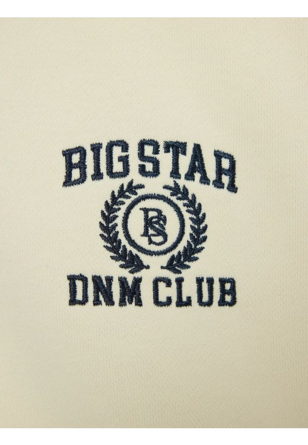 Big-Star - Bluza damska w stylu college z haftem z dekoltem v-neck kremowa Gabriella 103. Okazja: na spacer. Kolor: biały. Materiał: denim, dresówka, dzianina. Długość: krótkie. Wzór: haft. Styl: vintage, sportowy