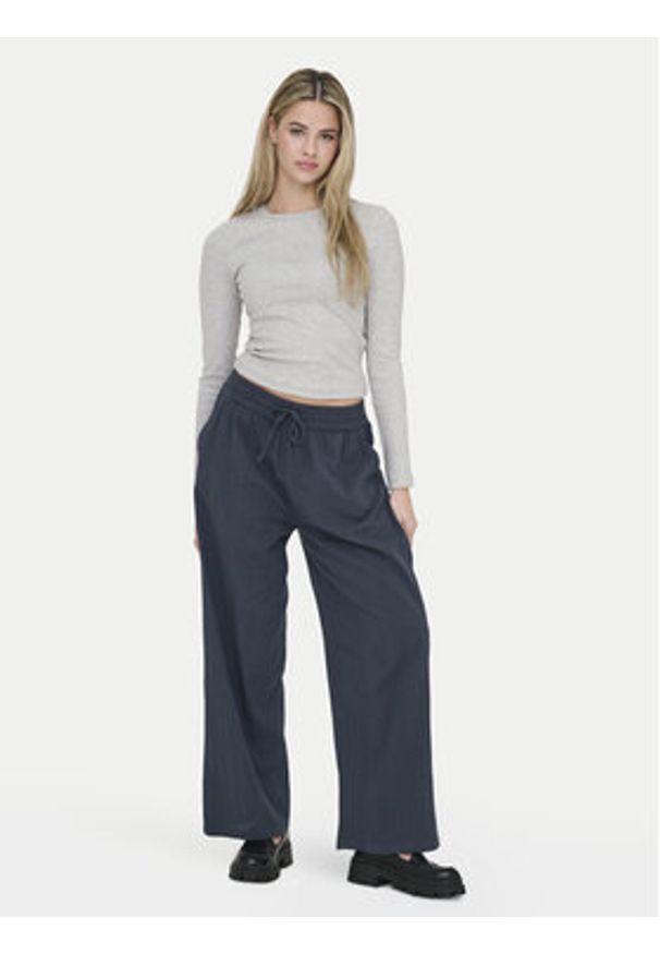 only - ONLY Spodnie materiałowe Tizana 15319090 Niebieski Regular Fit. Kolor: niebieski. Materiał: bawełna