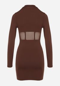 Born2be - Brązowa Dopasowana Sukienka Vices Ozdobiona Gorsetową Przezroczystą Górą Axerne. Typ kołnierza: dekolt gorset. Kolor: brązowy. Wzór: aplikacja. Typ sukienki: gorsetowe. Styl: klasyczny, elegancki #6