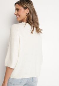 Born2be - Jasnobeżowy Sweter z Wełną i Krótszym Rękawem Dannalie. Okazja: na co dzień. Kolor: beżowy. Materiał: wełna. Długość rękawa: krótki rękaw. Długość: krótkie. Styl: casual, elegancki #5