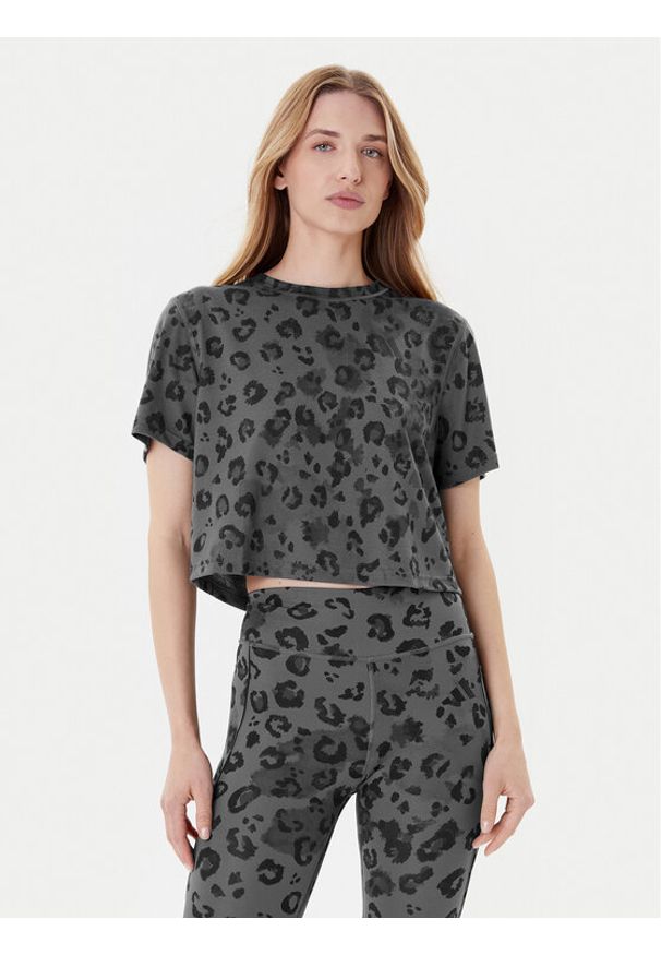 Adidas - adidas T-Shirt Workout Essentials JN2646 Szary Regular Fit. Kolor: szary. Materiał: syntetyk