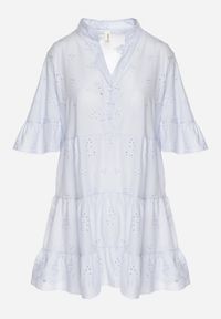 Born2be - Jasnoniebieska Bawełniana Sukienka z Haftowanej Tkaniny o Koszulowym Kroju z Falbanami Filidwena. Okazja: na co dzień. Typ kołnierza: kołnierzyk klasyczny. Kolor: niebieski. Materiał: tkanina, bawełna. Wzór: haft. Typ sukienki: koszulowe. Styl: boho, elegancki, casual, klasyczny #2