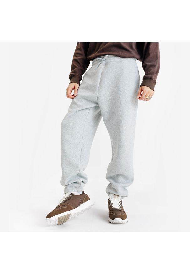 Decathlon - Spodnie dresowe męskie Elementals. Kolor: szary. Materiał: poliester, bawełna, materiał