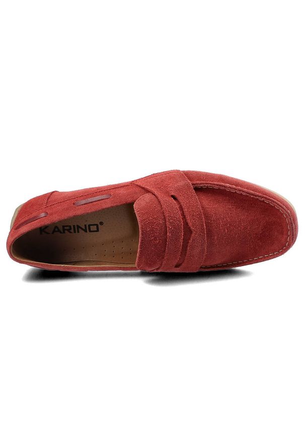 Czerwone Mokasyny Męskie Karino Stylowe Obuwie. Zapięcie: bez zapięcia. Kolor: czerwony. Materiał: zamsz, skóra, jeans. Szerokość cholewki: normalna. Styl: elegancki