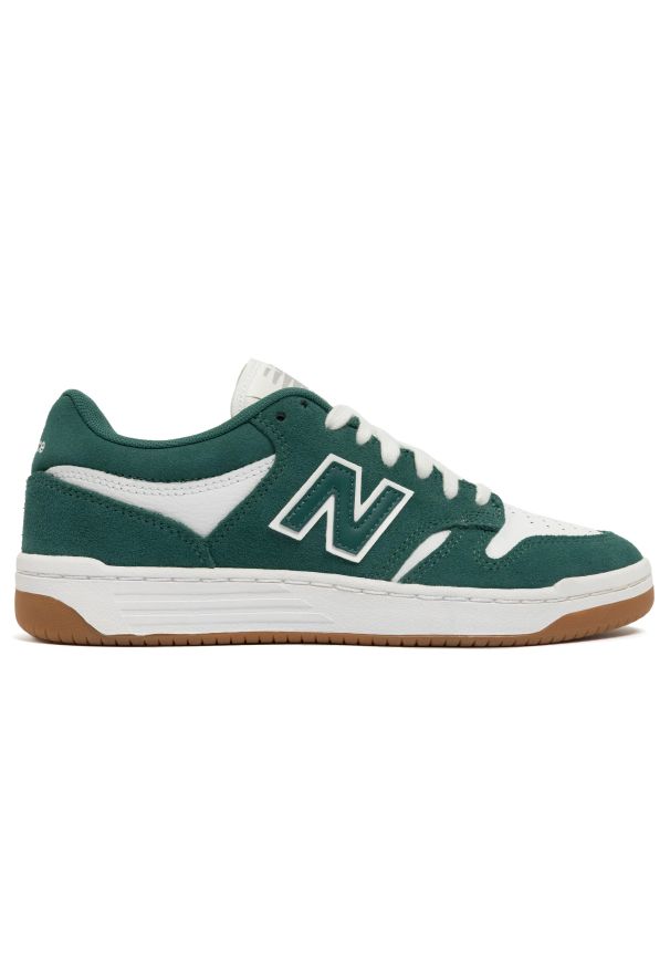 Buty męskie New Balance Numeric NM480NDI – zielone. Kolor: zielony. Materiał: dresówka, guma, syntetyk, zamsz, materiał, skóra. Szerokość cholewki: normalna. Wzór: nadruk. Sport: bieganie