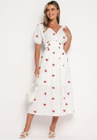 Born2be - Biała Taliowana Bawełniana Sukienka Koktajlowa z Haftem w Wisienki i Gumką w Talii Vimelina. Typ kołnierza: dekolt w kształcie V. Kolor: biały. Materiał: bawełna. Wzór: haft. Styl: wizytowy #7
