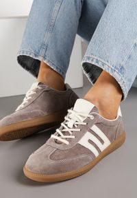 Born2be - Brązowe Skórzane Sneakersy w Stylu Tenisówek z Geometrycznym Zdobieniem Zaravella. Okazja: na co dzień. Kolor: brązowy. Materiał: skóra. Wzór: aplikacja, geometria #4