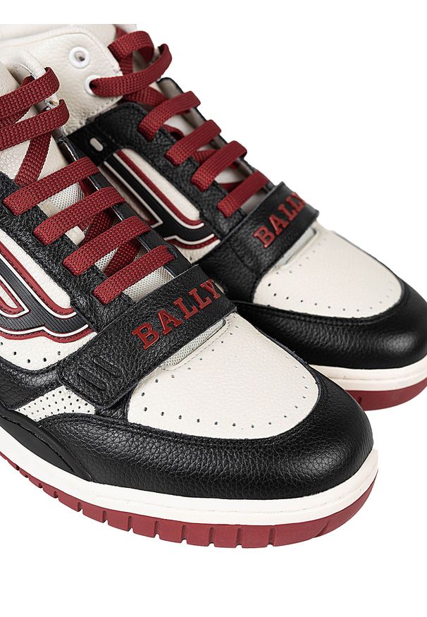 Bally Sneakersy "Kuper-T" | 6230961 | Kuper-T | Mężczyzna | Czarny, Biały, Czerwony, Bordowy. Wysokość cholewki: za kostkę. Zapięcie: rzepy. Kolor: czerwony, czarny, biały, wielokolorowy. Materiał: tkanina, skóra