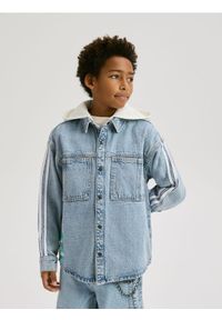 Reserved - Jeansowa koszula z kapturem - niebieski. Typ kołnierza: kaptur. Kolor: niebieski. Materiał: jeans #1
