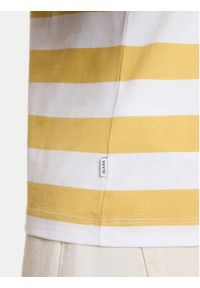 Guess Jeans T-Shirt M4YI84 K9XF1 Żółty Regular Fit. Kolor: żółty. Materiał: bawełna #2