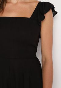 Born2be - Czarny Kombinezon Bawełniany na Ramiączkach z Falbanką i Krótkimi Nogawkami Liadia. Kolor: czarny. Materiał: bawełna. Długość rękawa: na ramiączkach. Długość: krótkie. Styl: klasyczny #5