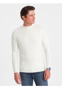 Ombre Clothing - Męski dzianinowy półgolf z wiskozą – kremowy V4 OM-SWTN-0100 - XXL. Okazja: na co dzień. Kolor: kremowy. Materiał: dzianina, wiskoza. Wzór: gładki, jednolity. Styl: klasyczny, elegancki, casual