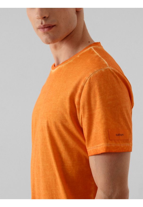 outhorn - T-shirt gładki męski. Materiał: bawełna, jersey, materiał. Wzór: gładki. Styl: sportowy