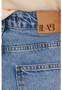 Answear Lab szorty jeansowe damskie gładkie high waist. Okazja: na co dzień. Stan: podwyższony. Kolor: niebieski. Materiał: jeans. Wzór: gładki. Styl: wakacyjny #4