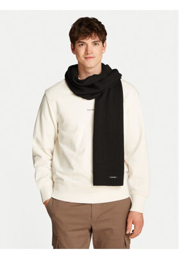 Calvin Klein Szalik Classic K50K512367 Czarny. Kolor: czarny. Materiał: bawełna, materiał