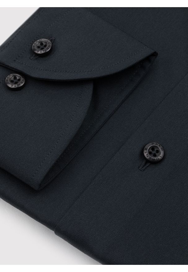 Pako Lorente - PAKO LORENTE – Bawełniana czarna koszula męska. Kolor: czarny. Materiał: bawełna. Długość rękawa: długi rękaw. Długość: długie. Wzór: gładki