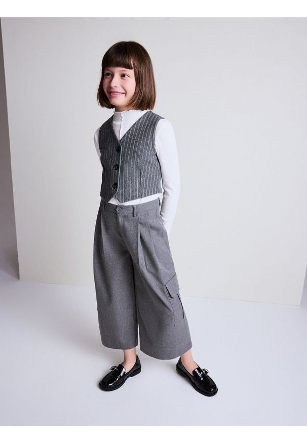 Reserved - Spodnie culotte - ciemnoszary. Kolor: szary. Materiał: tkanina, wiskoza