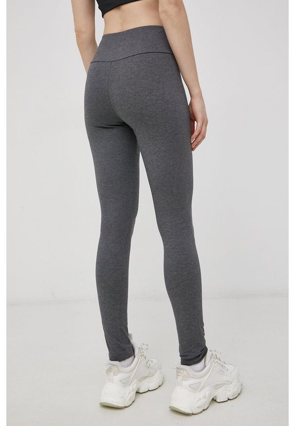 Adidas - adidas Legginsy HD1770 damskie kolor szary melanżowe. Stan: podwyższony. Kolor: szary. Materiał: bawełna, dzianina. Wzór: melanż