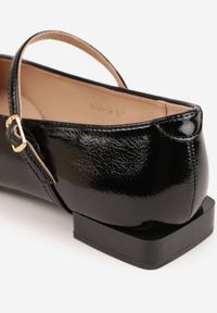 Born2be - Czarne Balerinki Vices z Paskiem z Klamerką i Skórzaną Wkładką Quane. Okazja: na co dzień, na spotkanie biznesowe, do pracy. Nosek buta: szpiczasty. Zapięcie: pasek. Kolor: czarny. Materiał: skóra. Obcas: na obcasie. Styl: casual, biznesowy, elegancki. Wysokość obcasa: niski #5