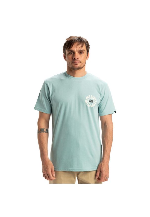 Quiksilver - Koszulka z krótkim rękawem dla Mężczyzn EVO ROAD Niebieski. Kolor: niebieski. Materiał: materiał, bawełna. Długość rękawa: krótki rękaw. Długość: krótkie