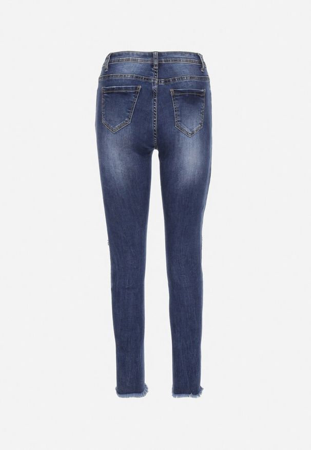 Born2be - Granatowe Jeansy Skinny z Dziurami Ozdobionymi Cyrkoniami Neeron. Kolor: niebieski. Wzór: aplikacja