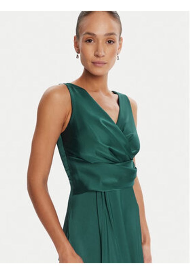 Rinascimento Sukienka wieczorowa CFC0124986003 Zielony Regular Fit. Kolor: zielony. Materiał: syntetyk. Styl: wizytowy