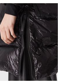 Red Valentino Płaszcz zimowy 1R0CP00I6MD Czarny Regular Fit. Kolor: czarny. Materiał: syntetyk. Sezon: zima