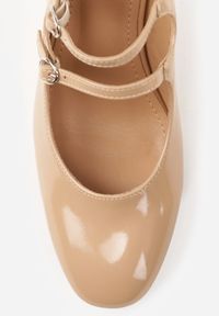 Born2be - Beżowe Lakierowane Czółenka na Obcasie z Kwadratowym Noskiem Ozdobnymi Paskami Labirae. Okazja: na co dzień, do pracy, na spotkanie biznesowe. Zapięcie: pasek. Kolor: beżowy. Materiał: lakier. Wzór: paski. Obcas: na obcasie. Styl: casual, biznesowy, elegancki. Wysokość obcasa: średni #7