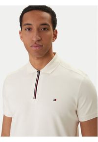 TOMMY HILFIGER - Tommy Hilfiger Polo MW0MW41613 Écru Regular Fit. Typ kołnierza: polo. Materiał: bawełna #3