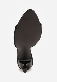 Born2be - Czarne Klapki na Lakierowanej Szpilce Felesh. Okazja: na co dzień. Kolor: czarny. Materiał: lakier. Styl: casual, elegancki, klasyczny #5